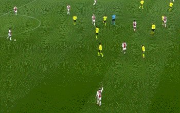 kaiyun.com-【欧冠】狐媚染红罗伊斯点射 贾府3比1逆转多特出线