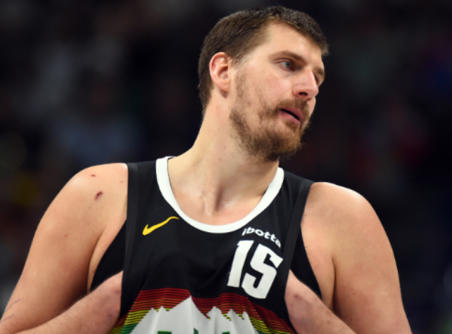 kaiyun-切特30+14+5+2+4无缘今日最佳！对不起，你碰到创纪录的米切尔了