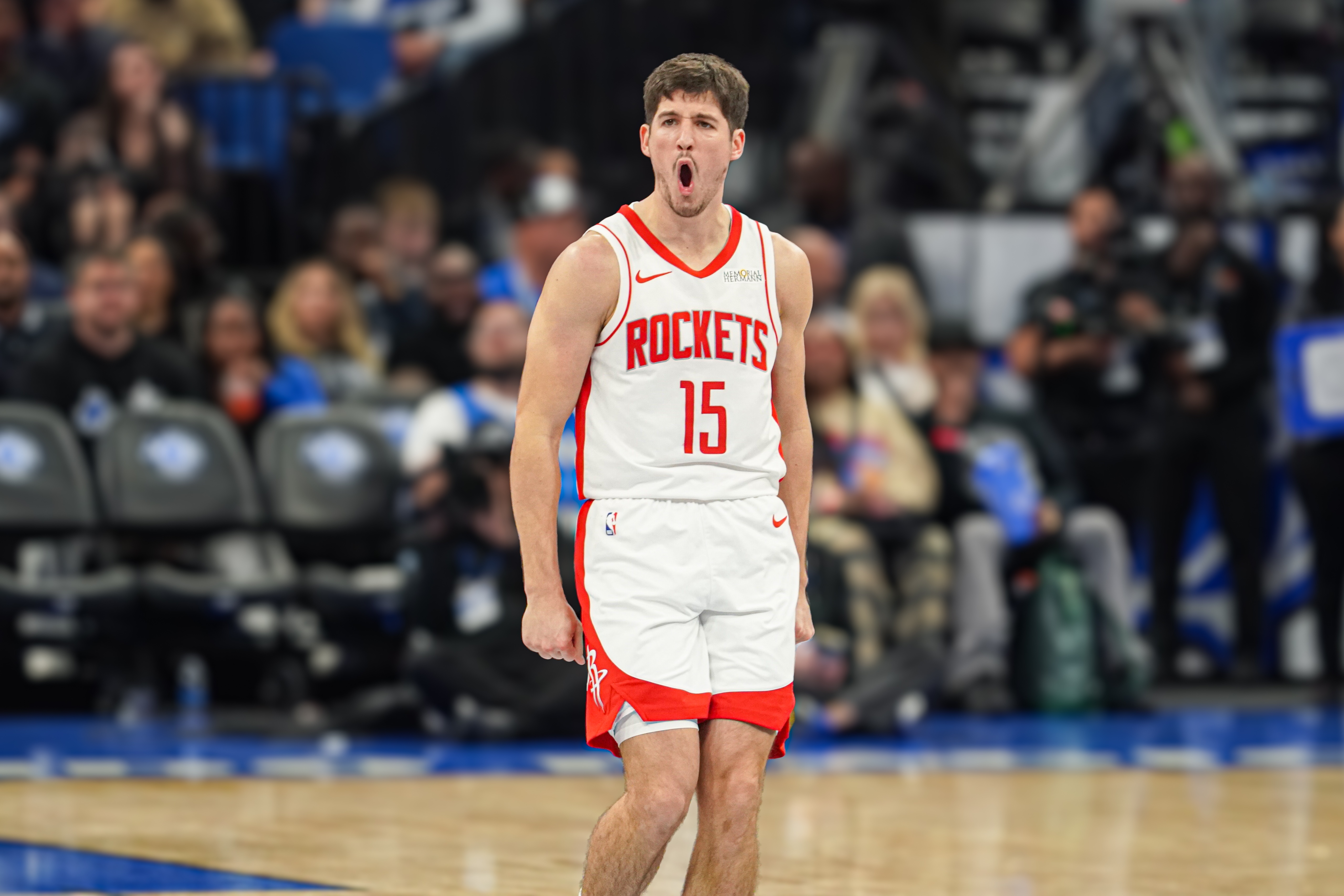 开云-乌度卡终于悟了!谢泼德首发&KD减少控运 申京当保姆全队才更高效